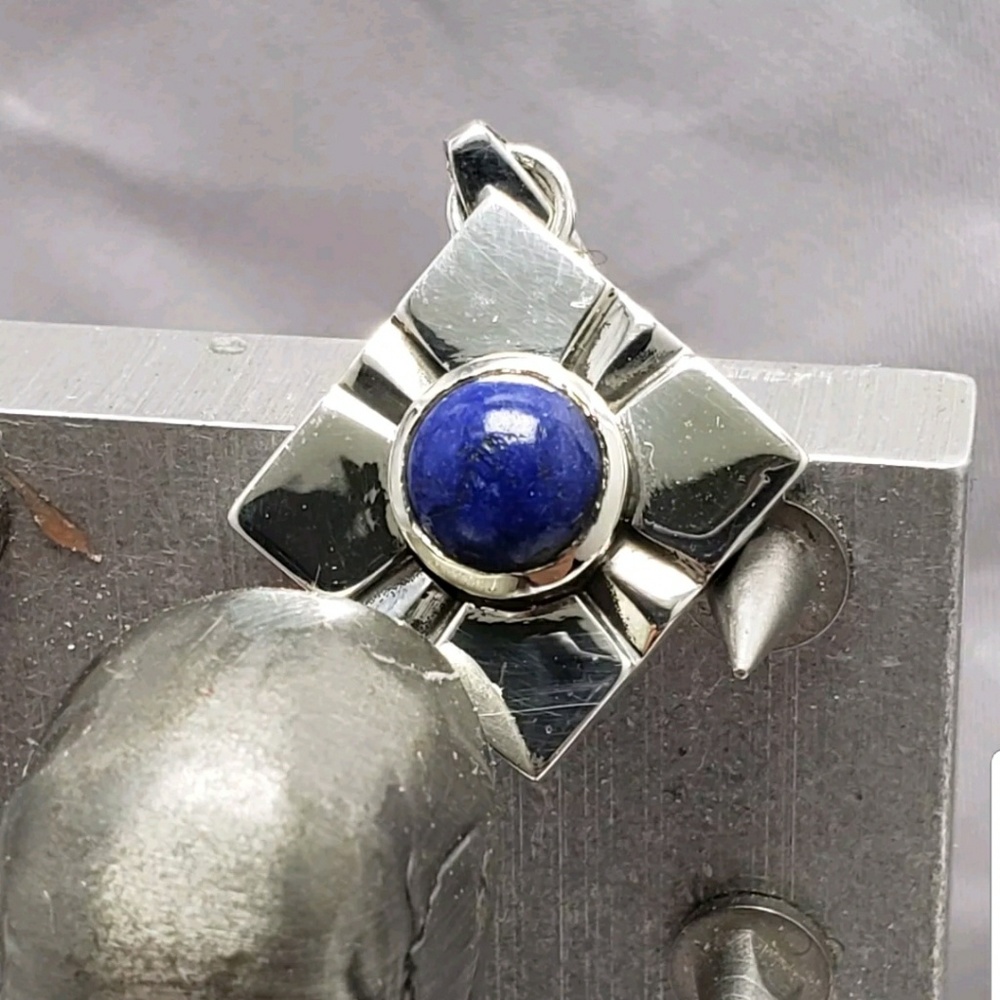Sterling silver pendant, square shape,lapis lazuli